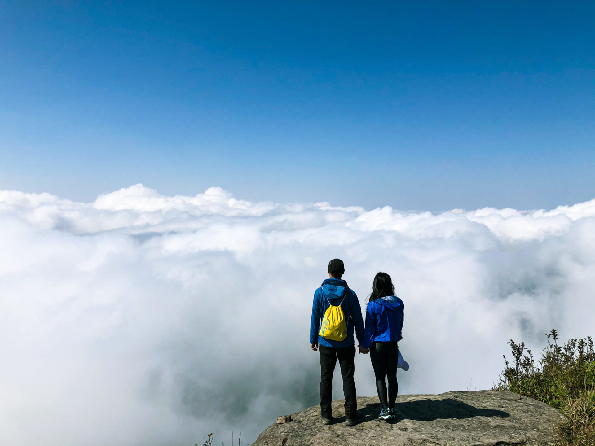 Tour Leo Núi Pha Luông