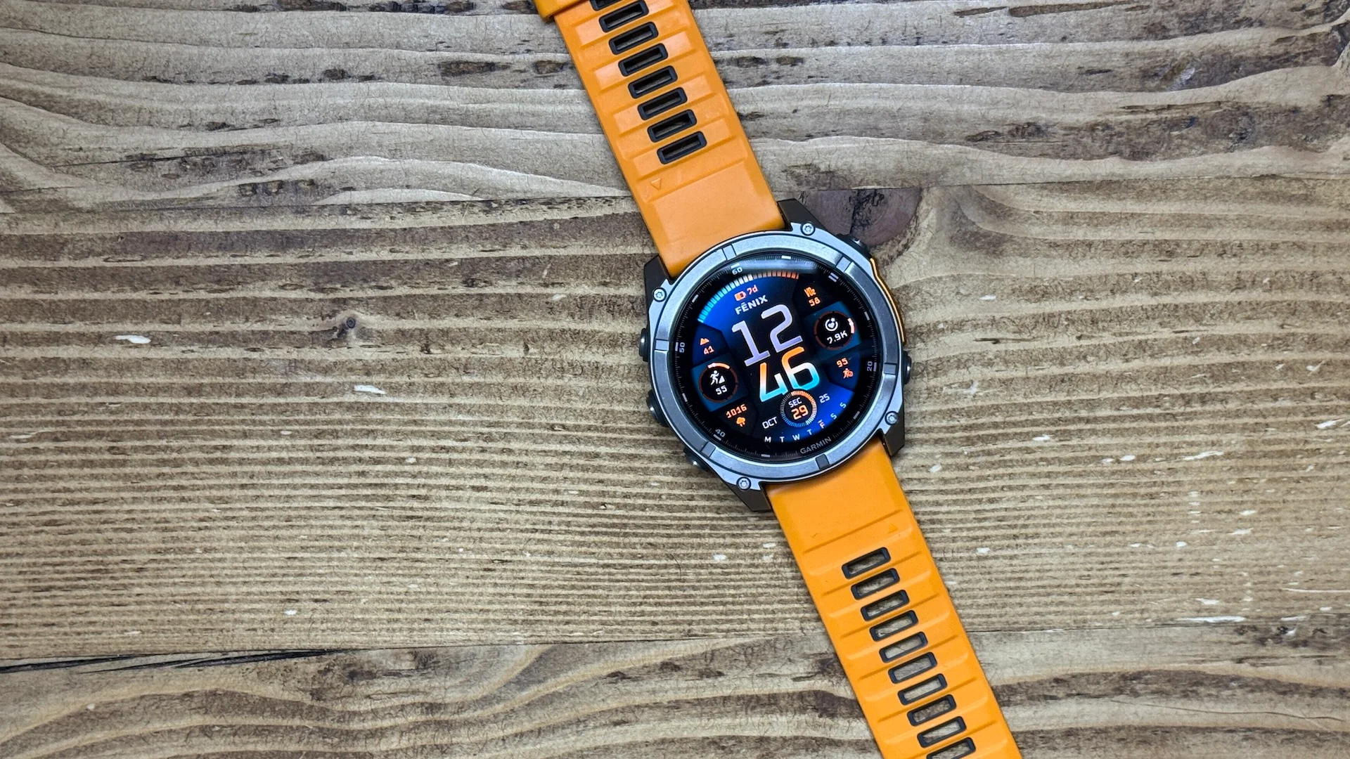 Đồng hồ chạy bộ GPS Garmin Fenix 8