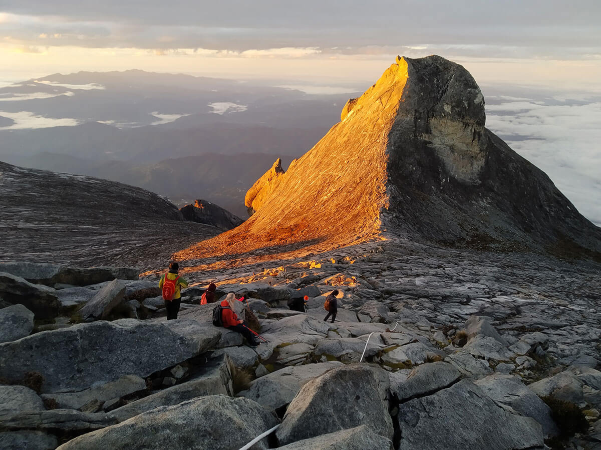 climb mount kinabalu sabah