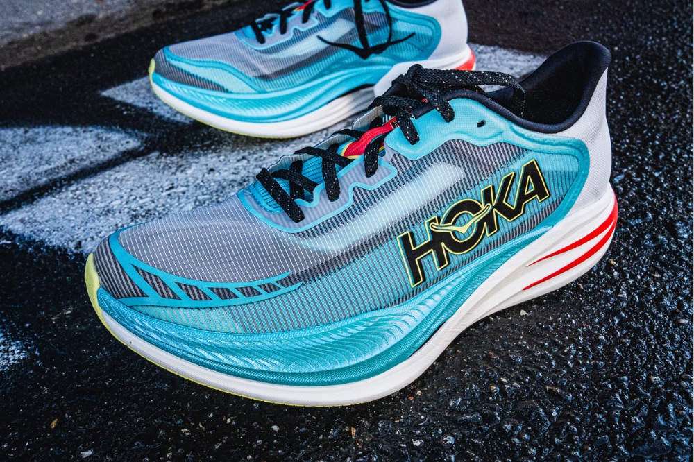 hoka cielo x1 2.0 - both sidewalk