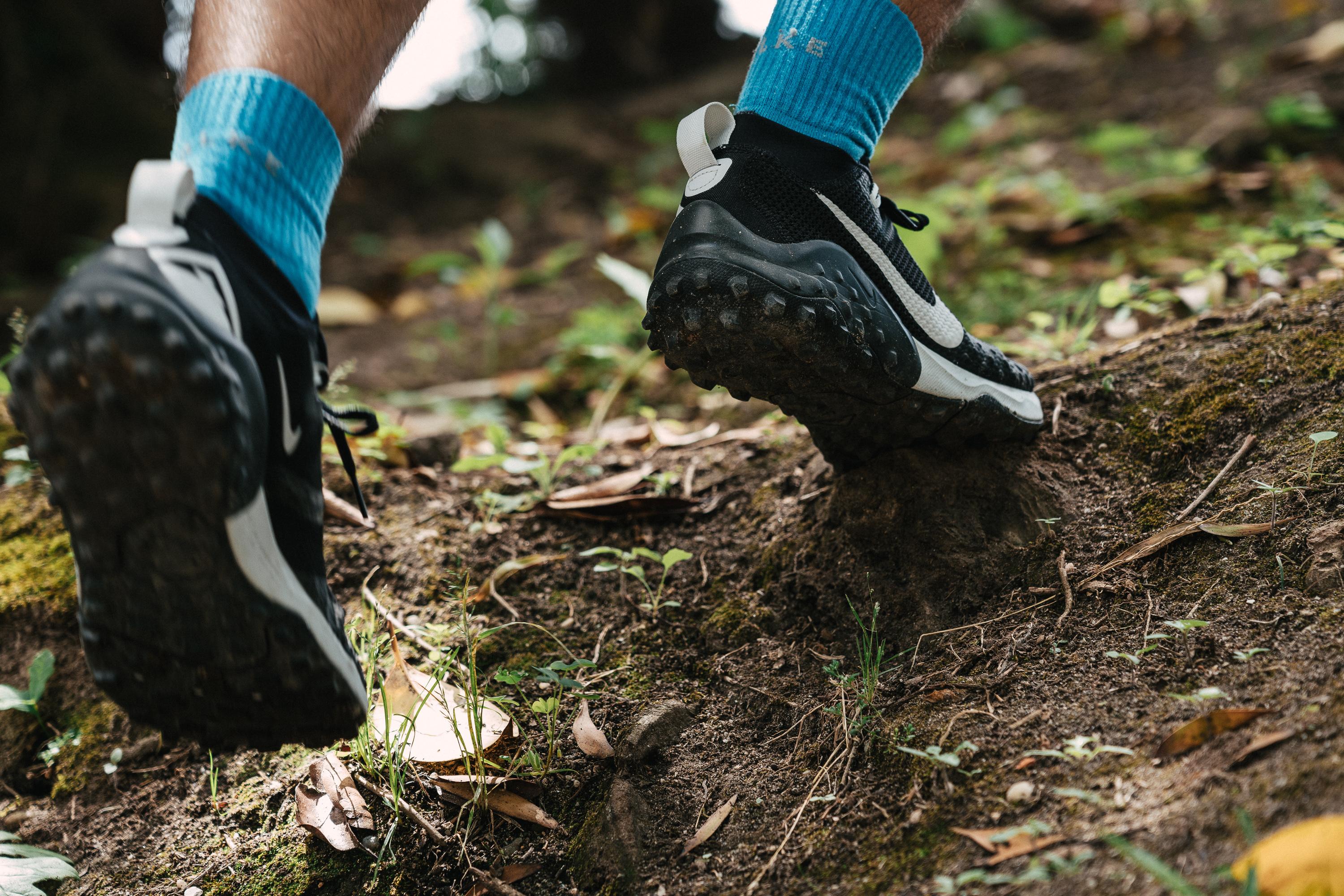 Trail uphill run in Wildhorse 7