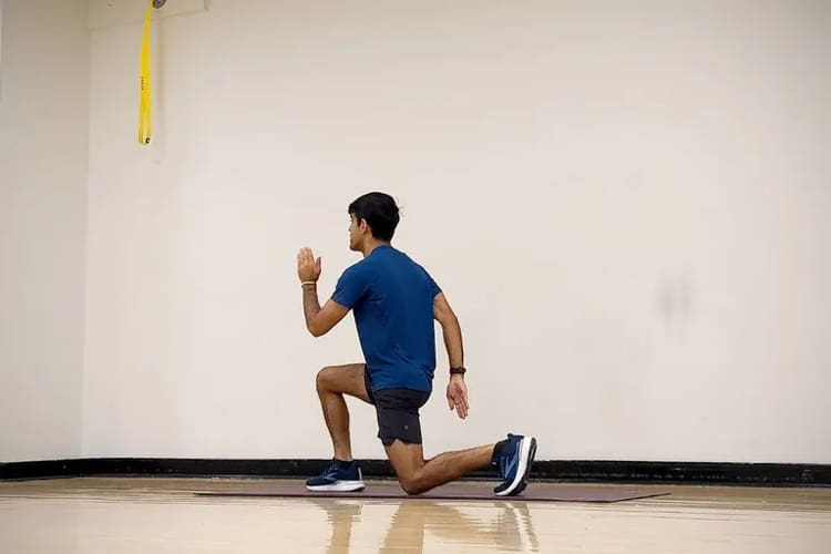 Reverse Lunge to Knee Drive