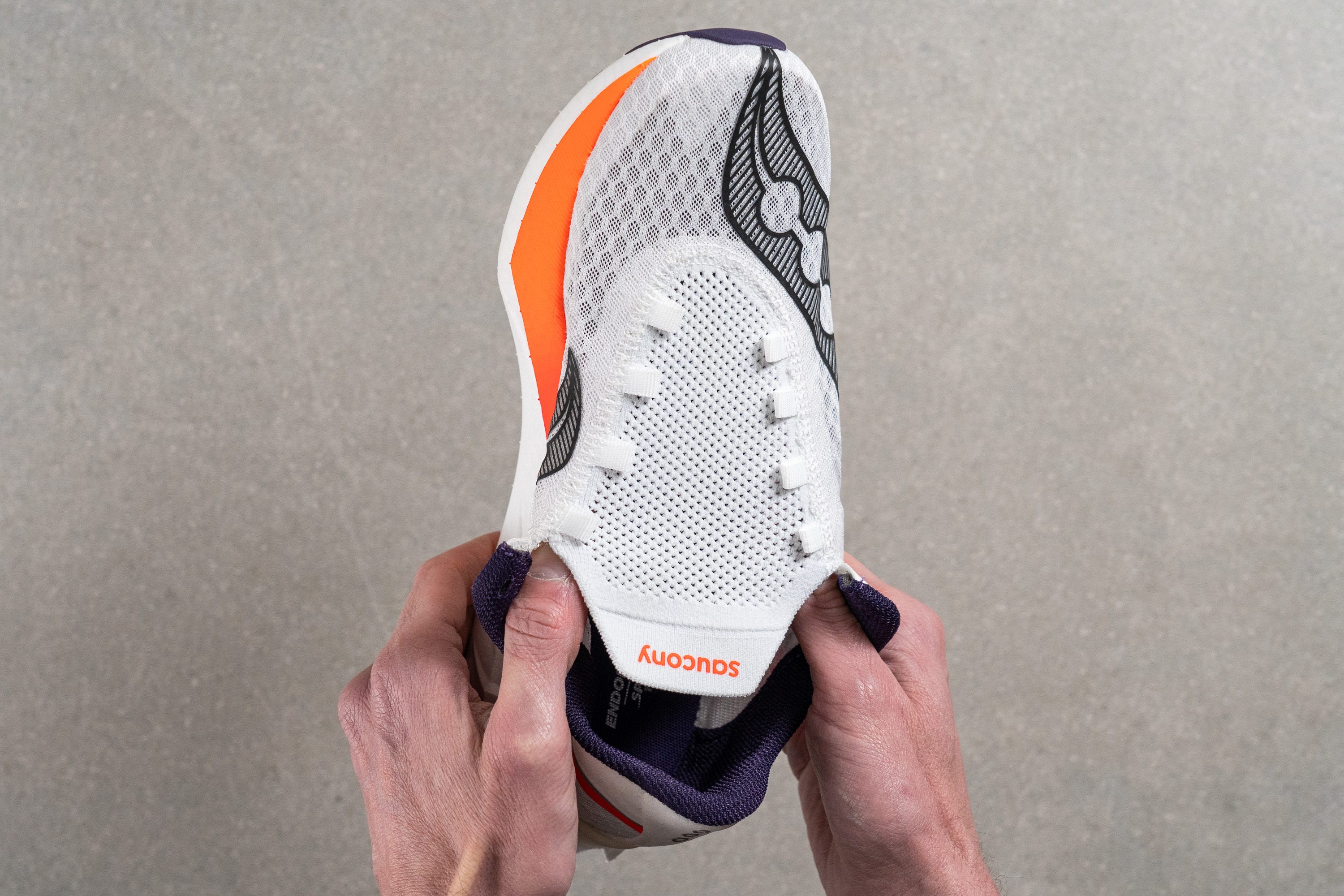 Saucony Endorphin Pro 4 Tongue: gusset type